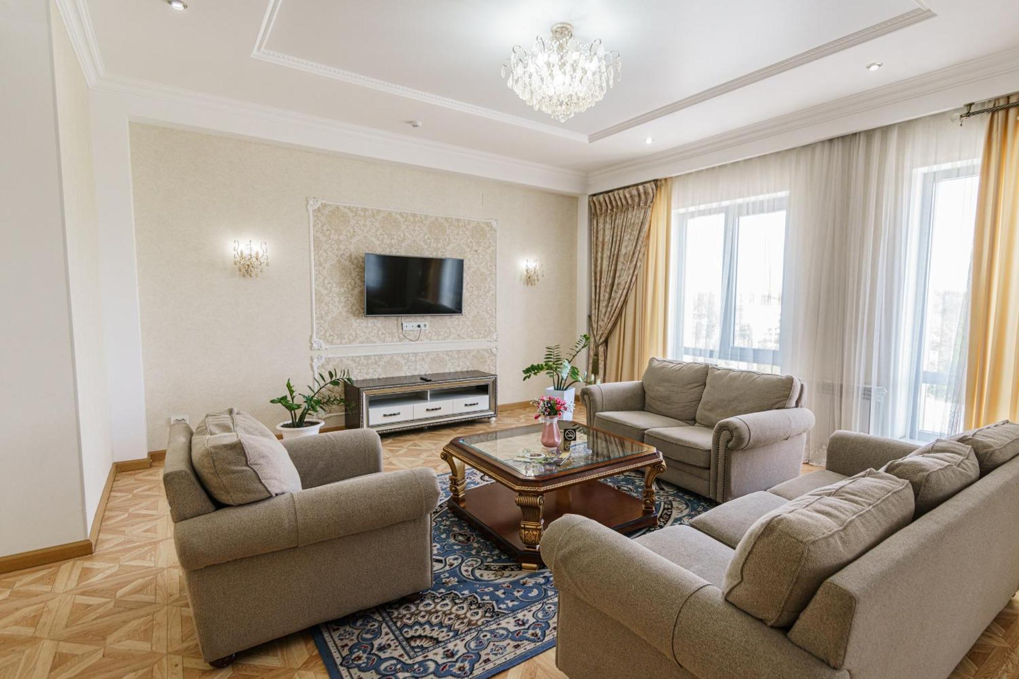 Park Hotel Al Bustan 奇姆肯特 外观 照片