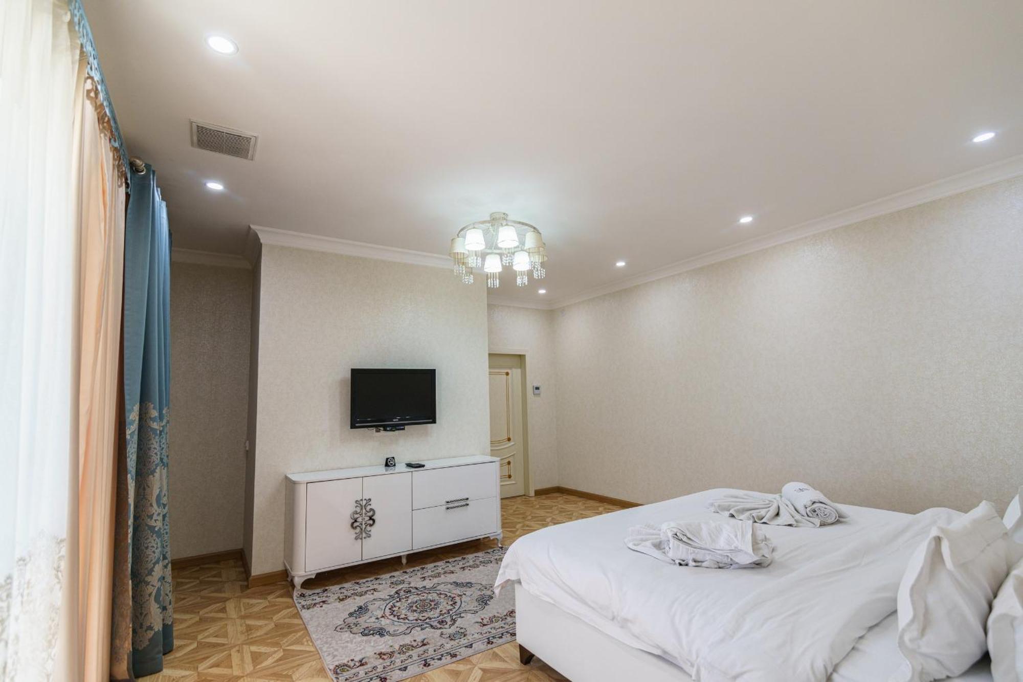 Park Hotel Al Bustan 奇姆肯特 外观 照片