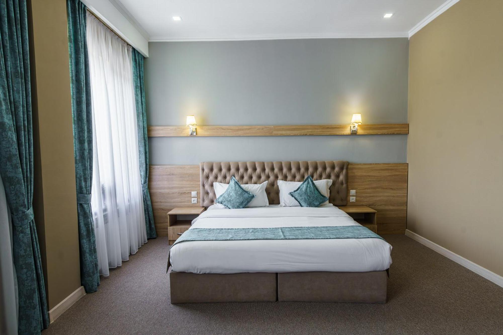 Park Hotel Al Bustan 奇姆肯特 外观 照片